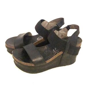 OTBT Black Wedges